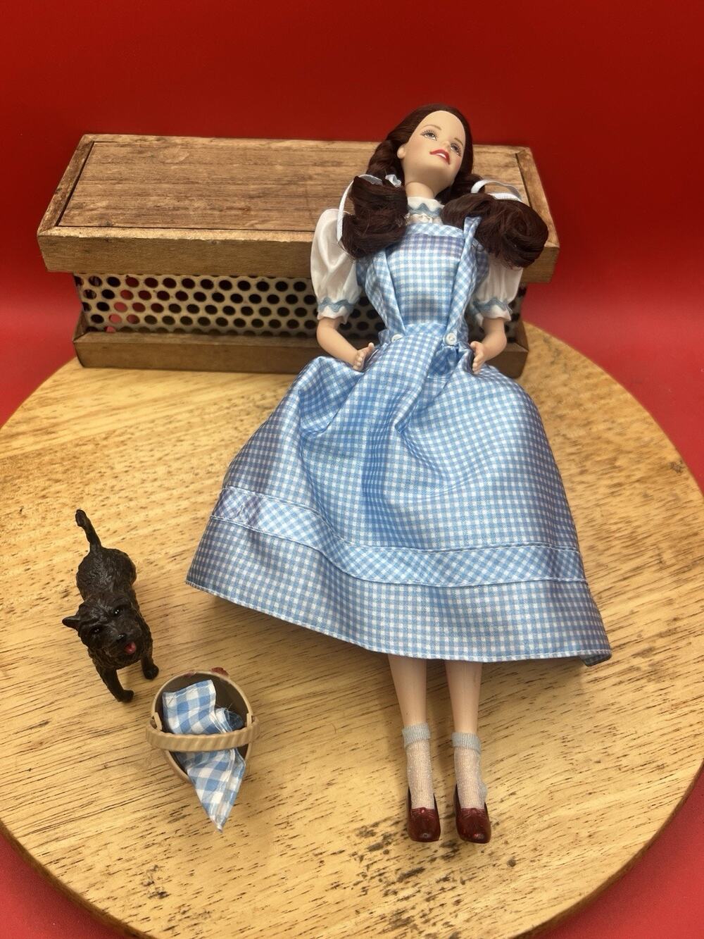 1999 Mattel Barbie Doll As Dorothy In The Wizard Of Oz Complete Toto,basket Tel